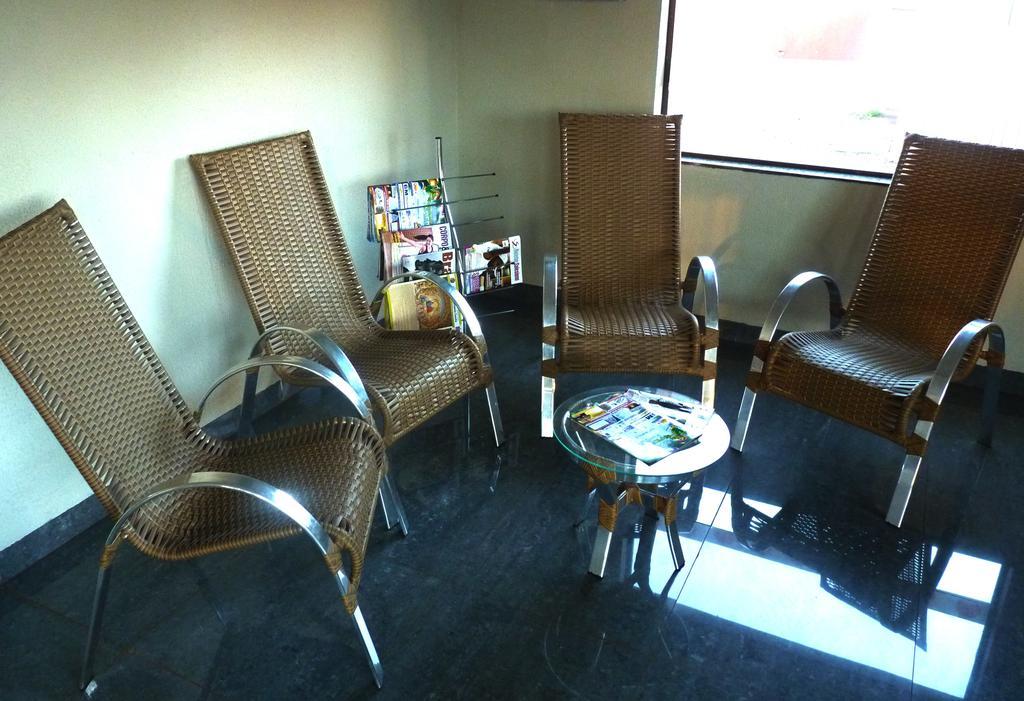 Turis Hotel Дорадус Екстериор снимка